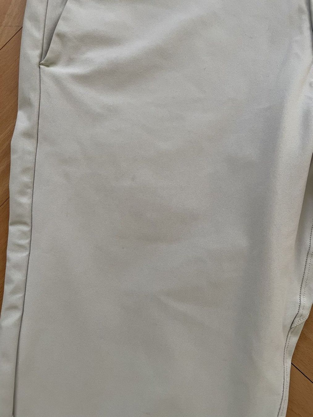 Lululemon Hosen: Golfhose Lululemon – Gebraucht aus Zürich von pba_original 6