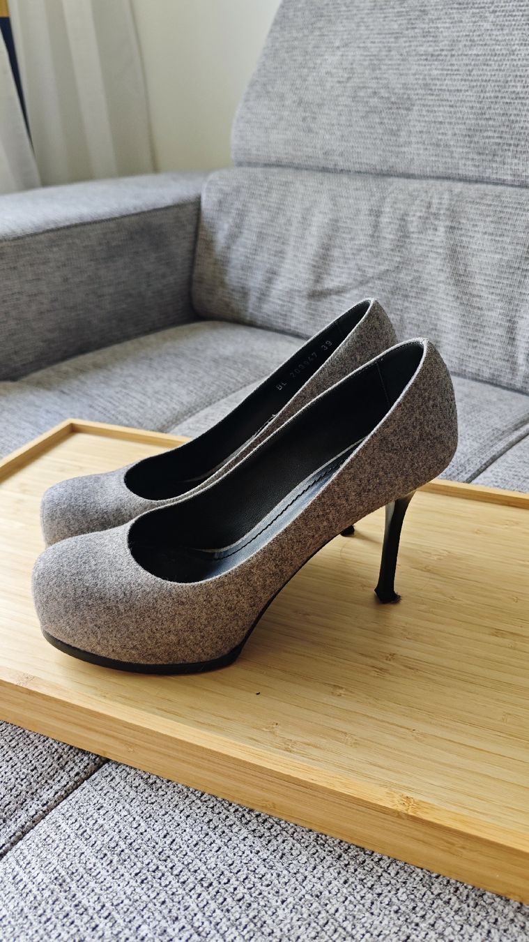 Saint Laurent Scarpe da donna: YSL Grey Wool Heels, Size 39 – Usato da Zürich venduto da alu_dzr7 4