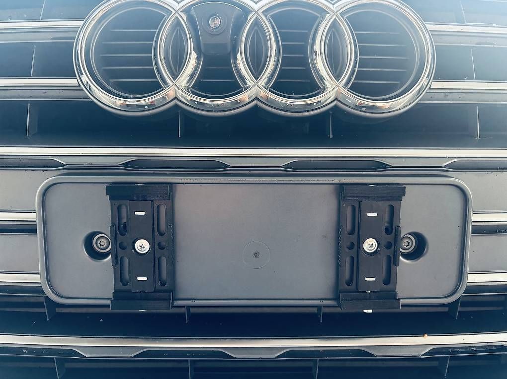 Alle Autoersatzteile: Nummernschild Halter – Gebraucht aus Veltheim AG von ami_px7q 1
