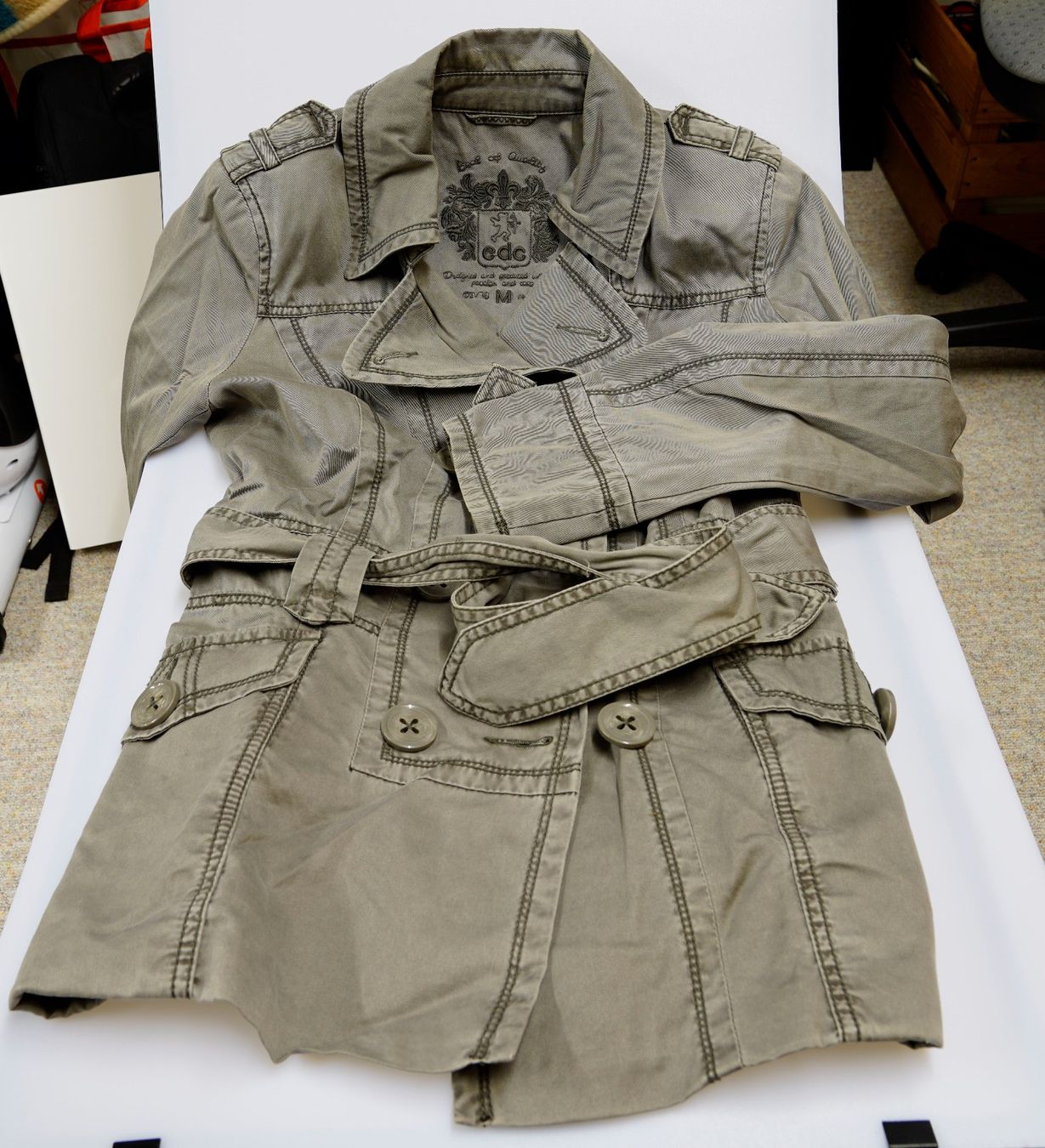 Esprit Jacken: Damen Jacke lang helles grau/grün von Esprit – Gebraucht aus Schoenenwerd von SA69