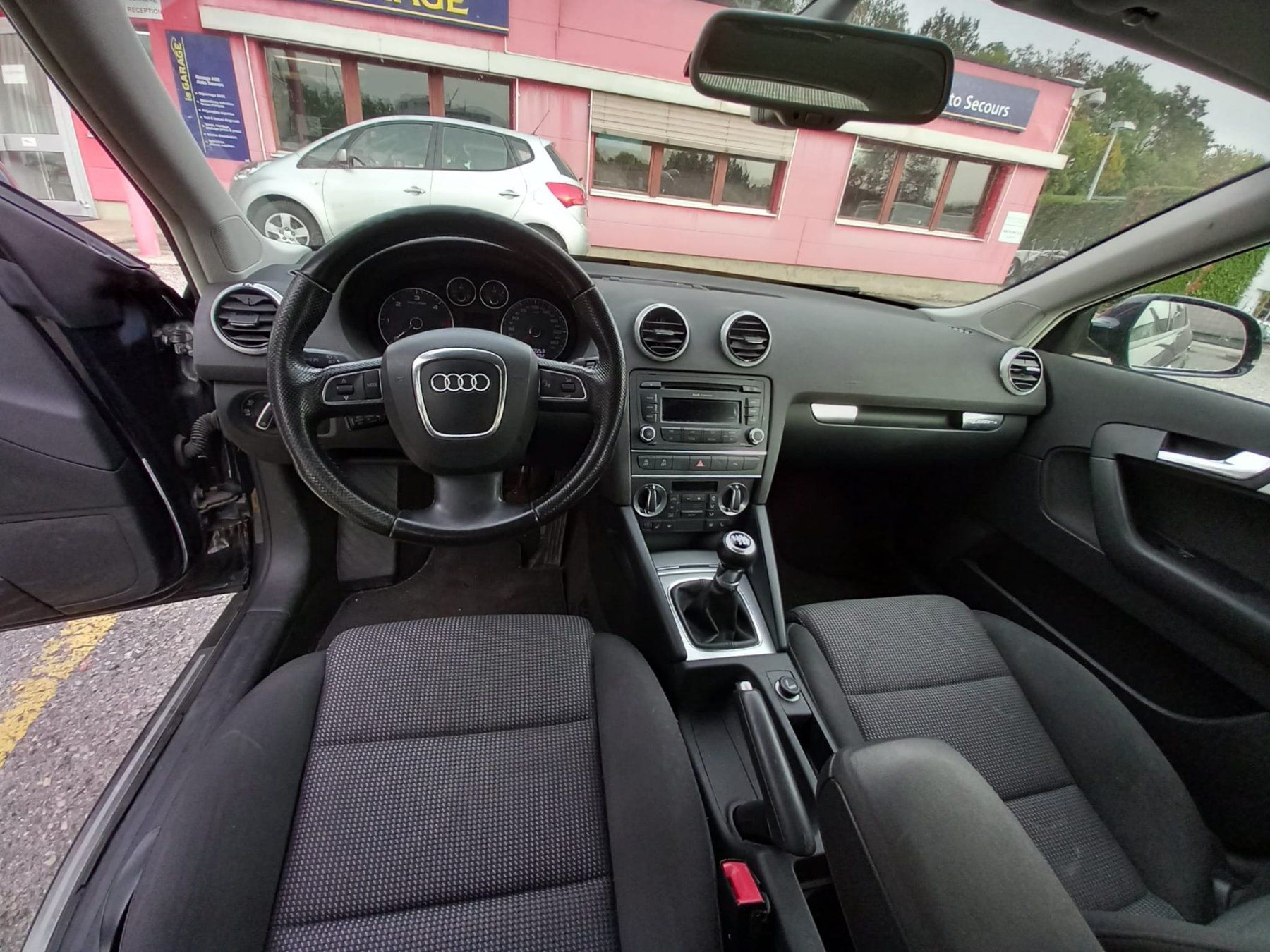 Audi Autos: Audi A3 Quattro 2.0 TDI 5T – D'occasion à Renens VD par  4