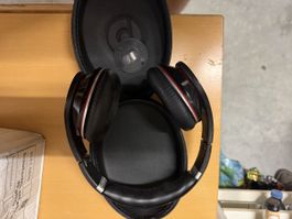 Beats Kopfhörer schwarz mit Etui gebrauchter Zustand