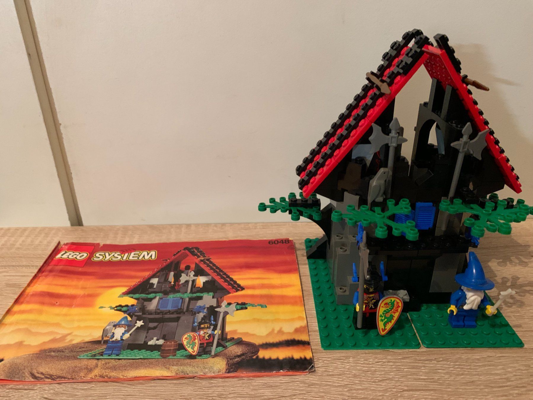 Lego Baukästen: LEGO Ritter 6048 Majisto's Magical Workshop – Gebraucht aus Basel von Don-Angel