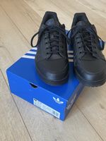 NY 90 Adidas Sneaker