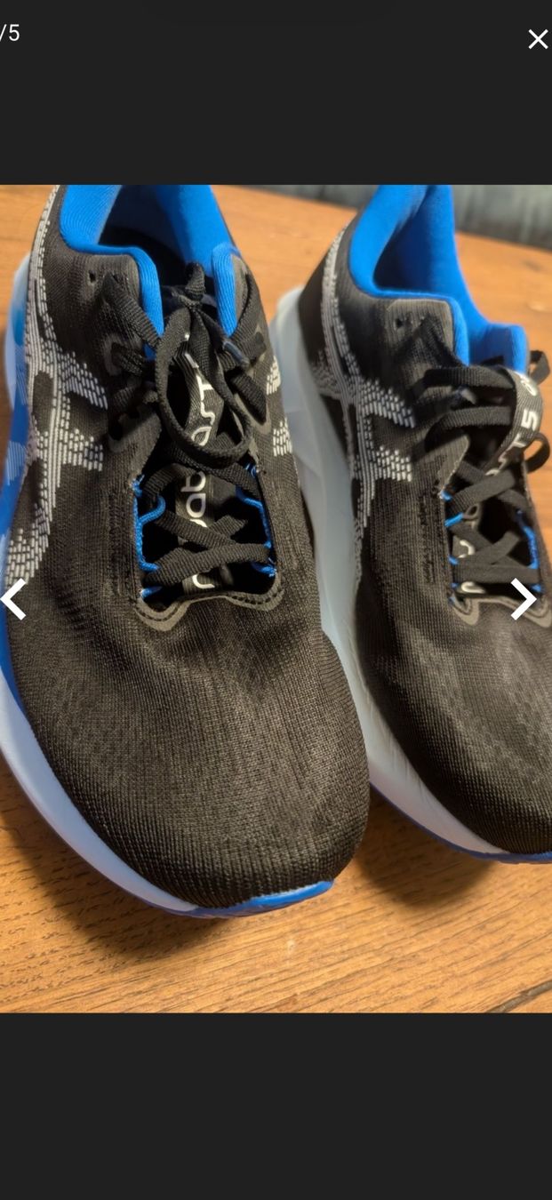 Asics Scarpe da uomo: Novablast 5 – Usato da Meyrin venduto da Sdenis84 1