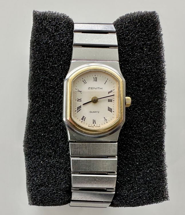Montre caporal avec pile neuve très peu portée | Vinted