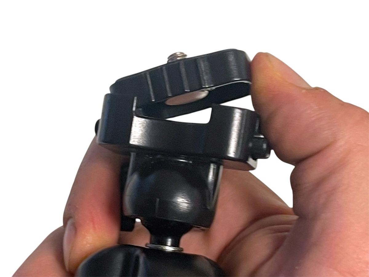 Treppiedi & Teste: SilverCrest SSTS 1500 A1 Tischstativ - Spider Tripod – Usato da Luzern venduto da woti-shop 4