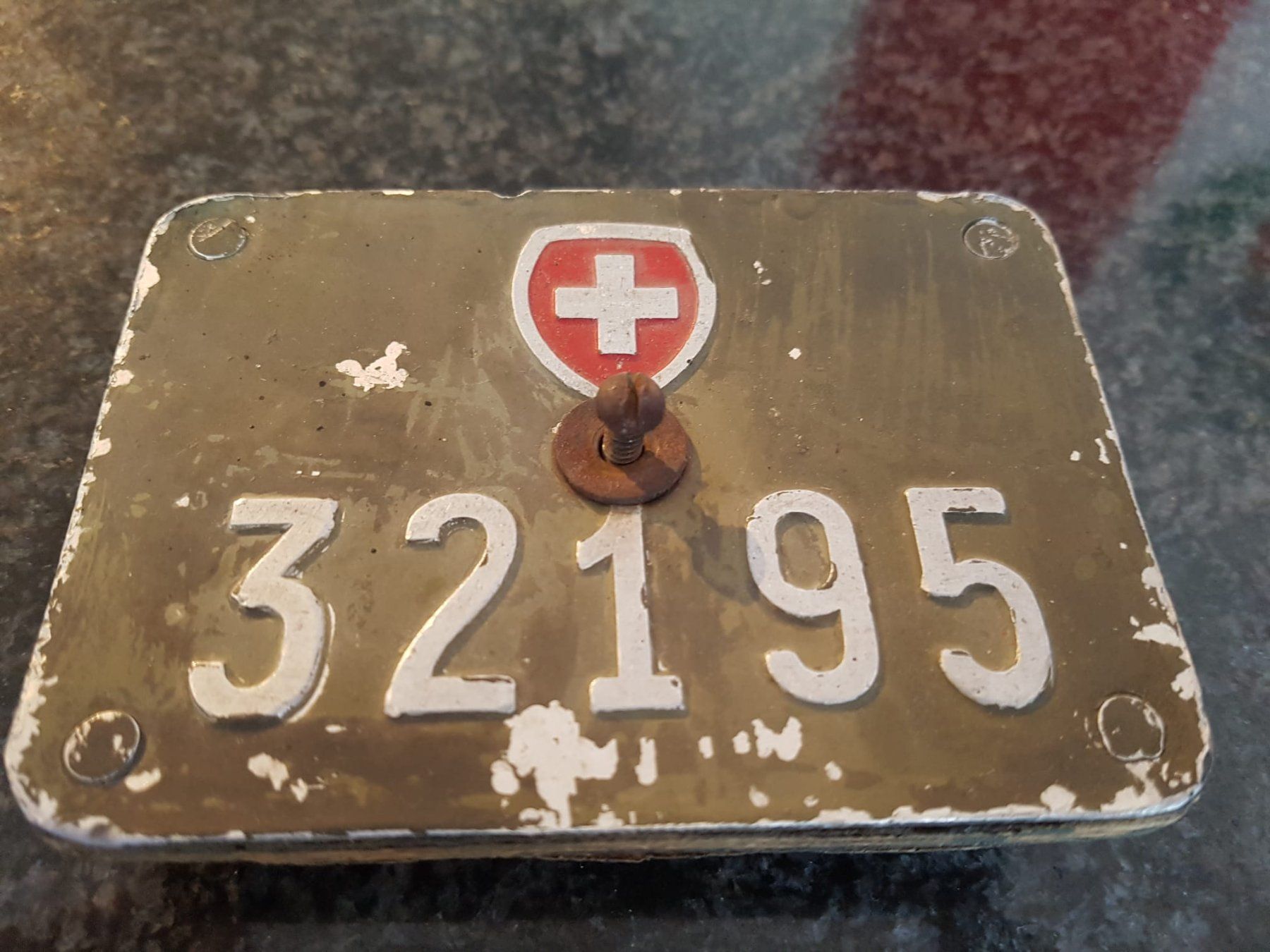 Insegne: Alte Veloplakette Nummer 32195 – Usato da Belp venduto da Guadalupe84 1