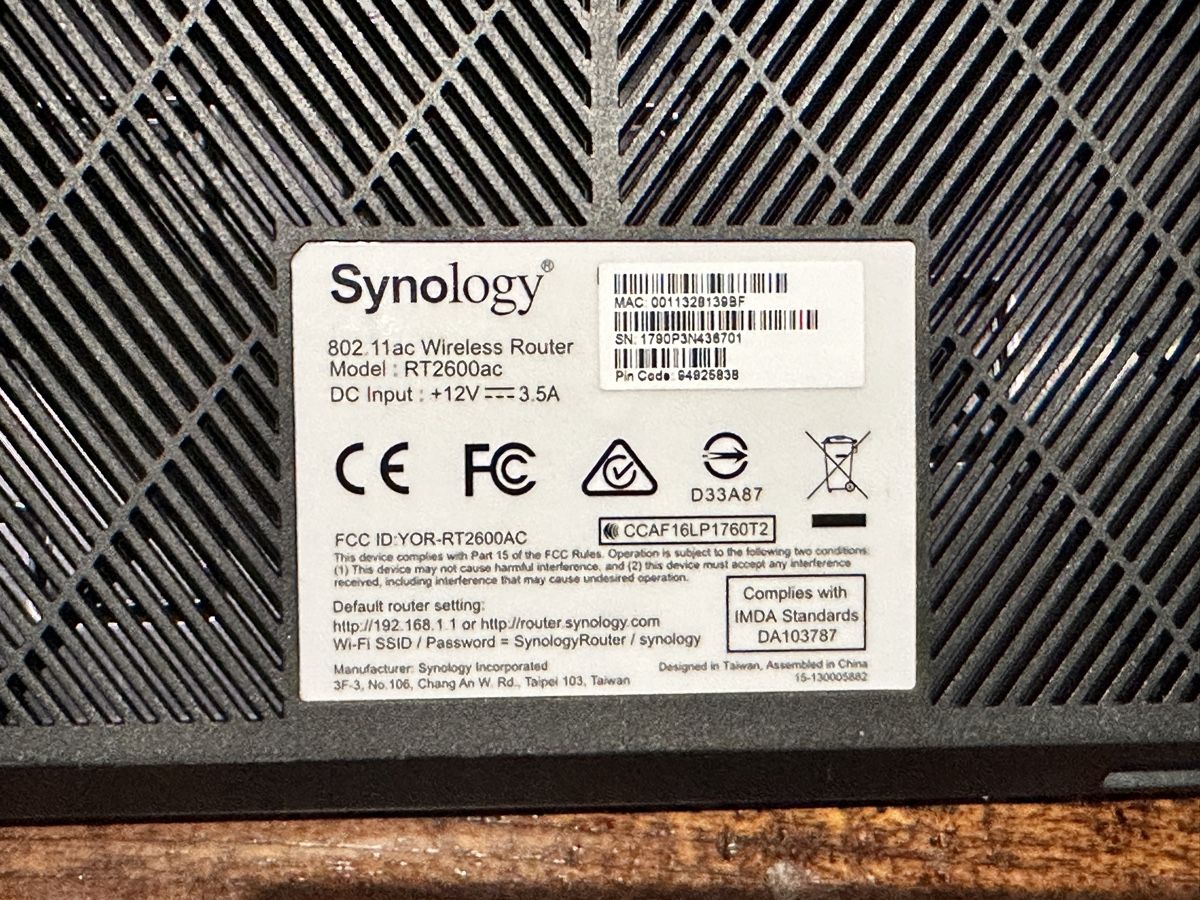 Synology Modems & Router: Synology wireless router RT2600ac – Gebraucht aus Jona von Femo36 1