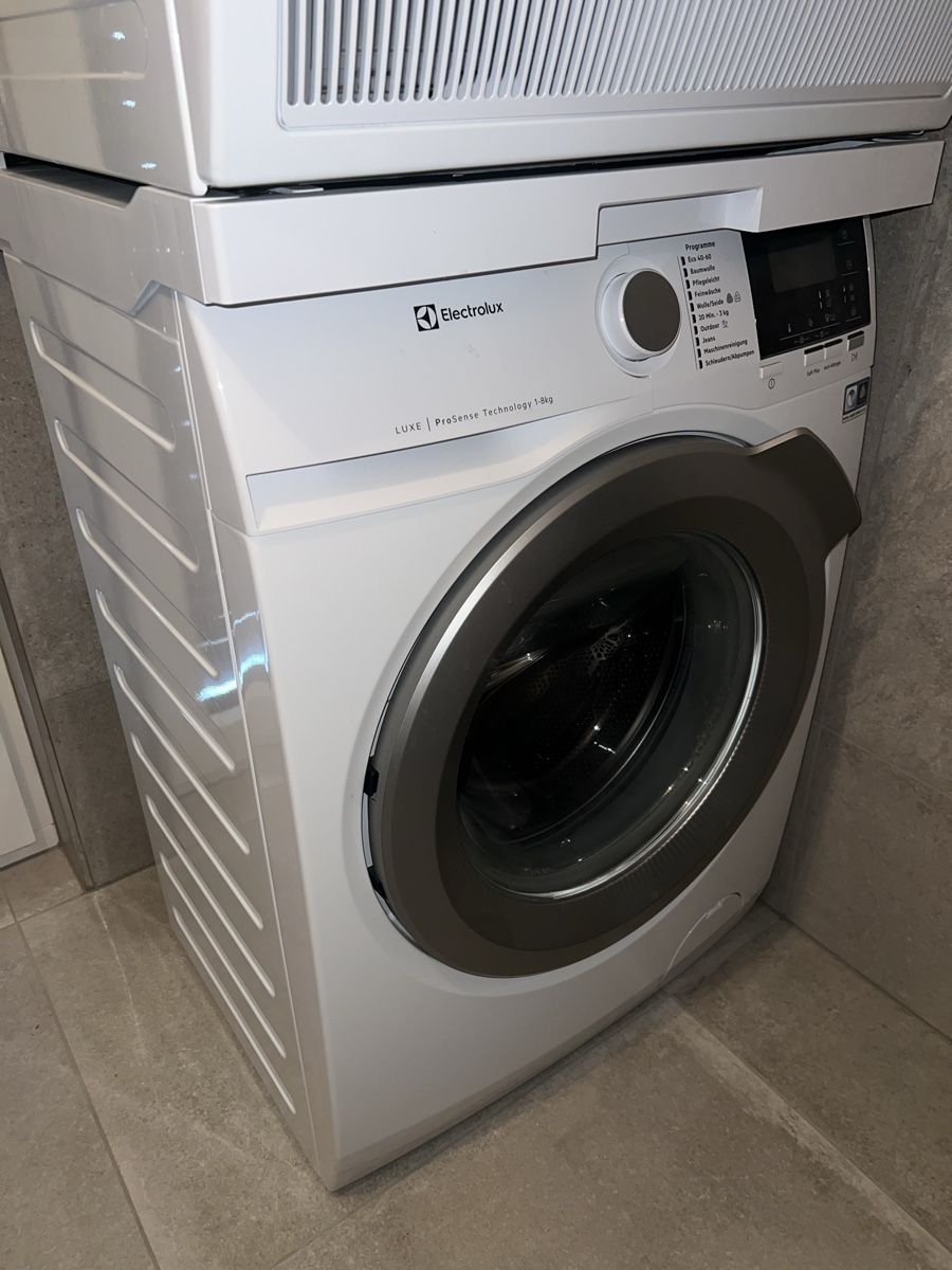 Electrolux Machines à laver: WASCHTURM ELECTROLUX – D'occasion à Wil SG par l0ewe 1