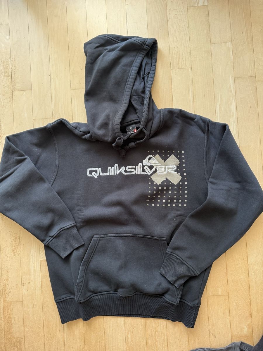 Lotti di vestiti: 3 Stück: Shirts & Pullover Herren M/L - Nike & Quicksilver – Usato da Uster venduto da Schangnau87 5