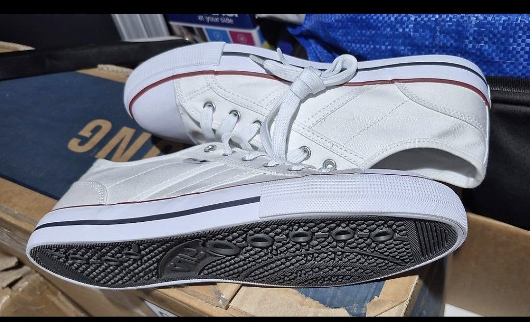 Fila Scarpe da uomo: Fila Sneakers – Nuovo (secondo la descrizione) da Wislikofen venduto da Ana.Gomes 2
