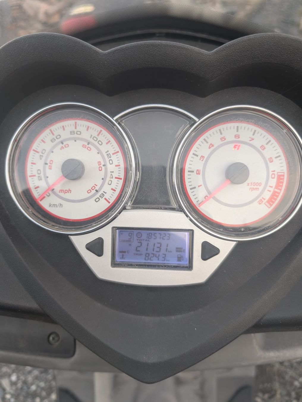 Tell Scooter: A vendre scooter Tell Silver Blade 250 – Usato da Conthey venduto da jas_r27c 3
