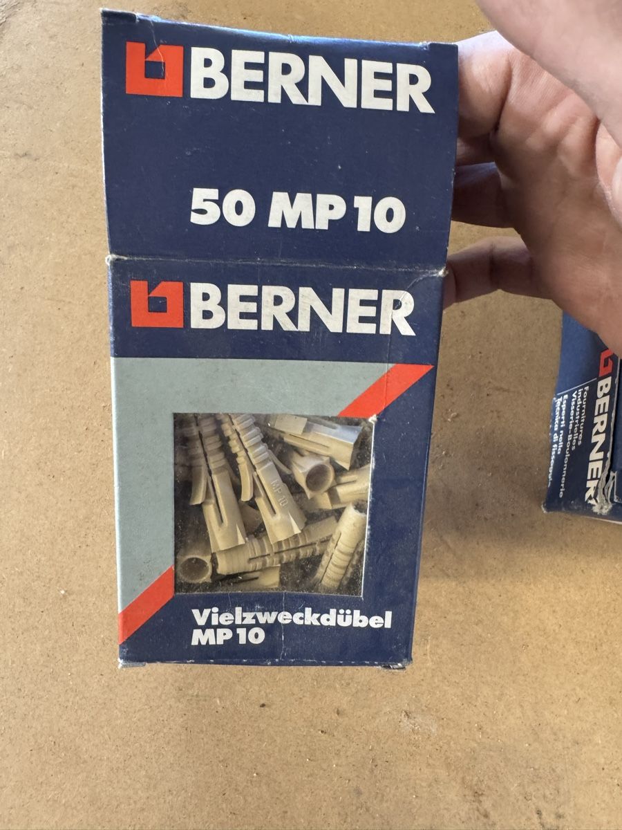 Tous les outils: Berner Dübel  – Neuf (Voir description) à Bärau par Luschwa 4