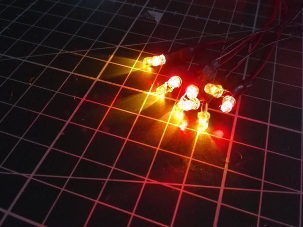 Modellini di ferrovie: FEUER! Flacker-LED klein, verkabelt – Nuovo (secondo la descrizione) da Luzern venduto da Salefactory 1