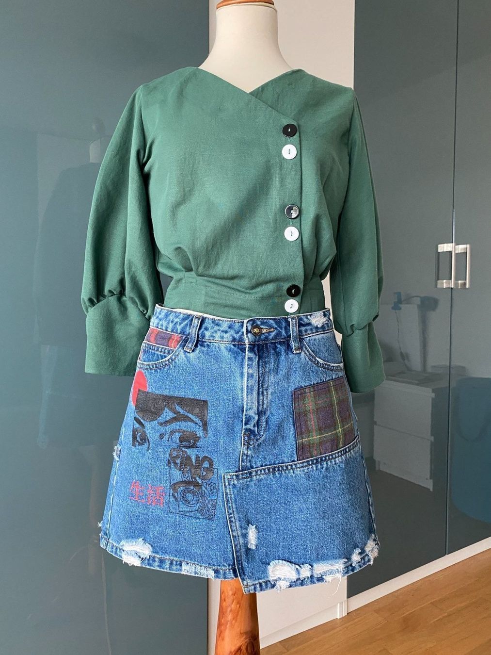 Desigual Gonne: Desigual Jean Rock Damen Grosse 28 – Usato da Duebendorf venduto da Alexandertreyer