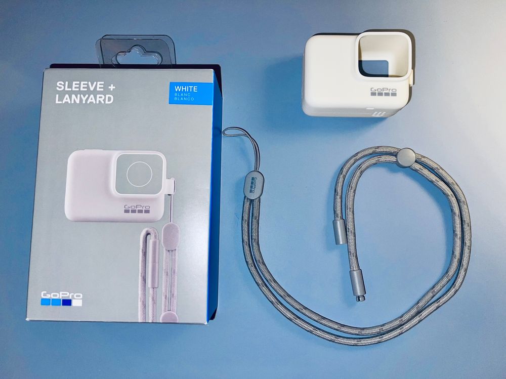 Coque silicone blanche GoPro Sleeve + Lanyard 1