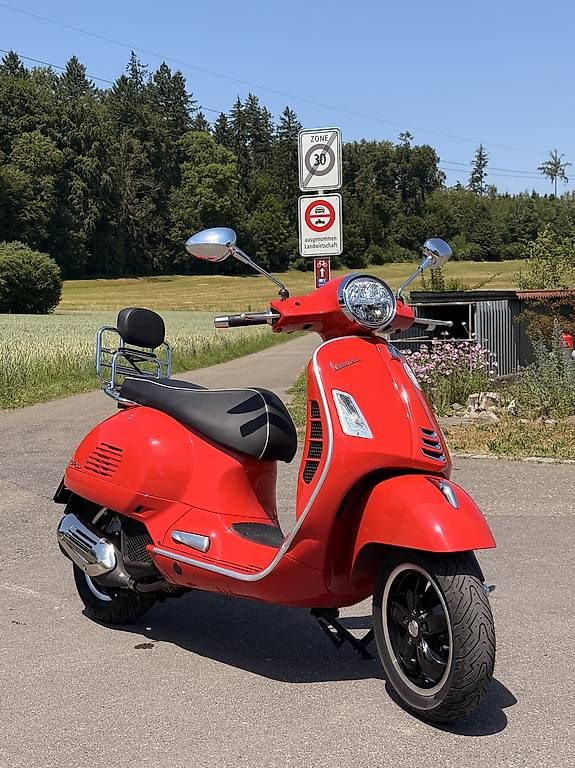 Scooters: Piaggio Vespa GTS 125 – D'occasion à Fahrwangen par vespa4you 1