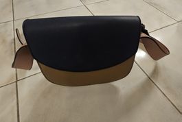 Damen Handtasche, Umhängetasche, neuwertig