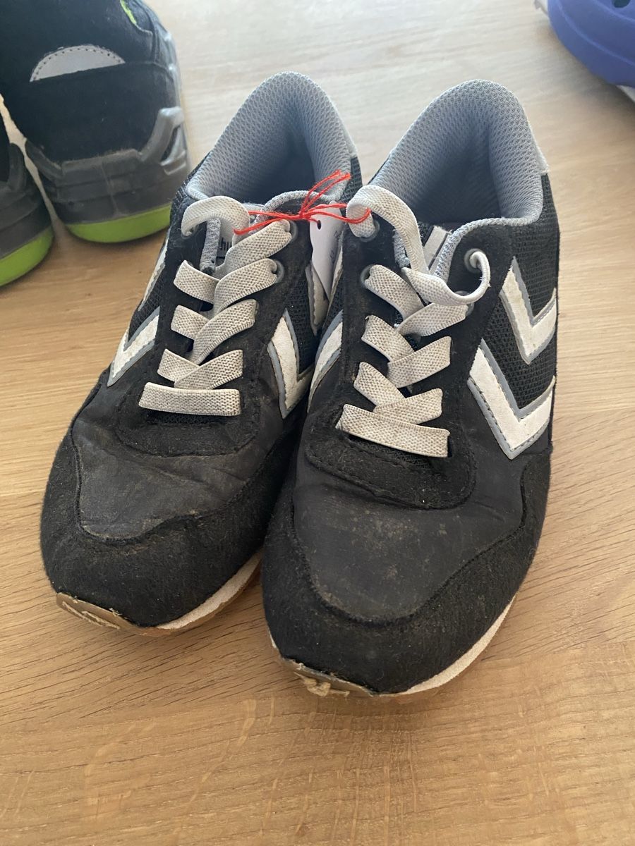 Hummel Scarpe per ragazzi: Hallenschuh Hummel – Usato da Toffen venduto da Christof82