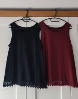 2 Tops mit Spitzenbesatz, BW, schwarz & bordeaux, Gr L