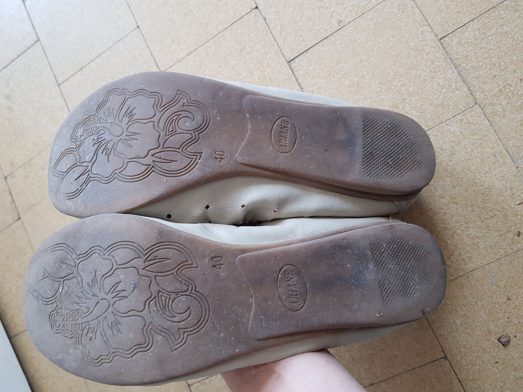 Chaussures femmes: Ariane Lederballerinas – D'occasion à Zweisimmen par Adorable 2