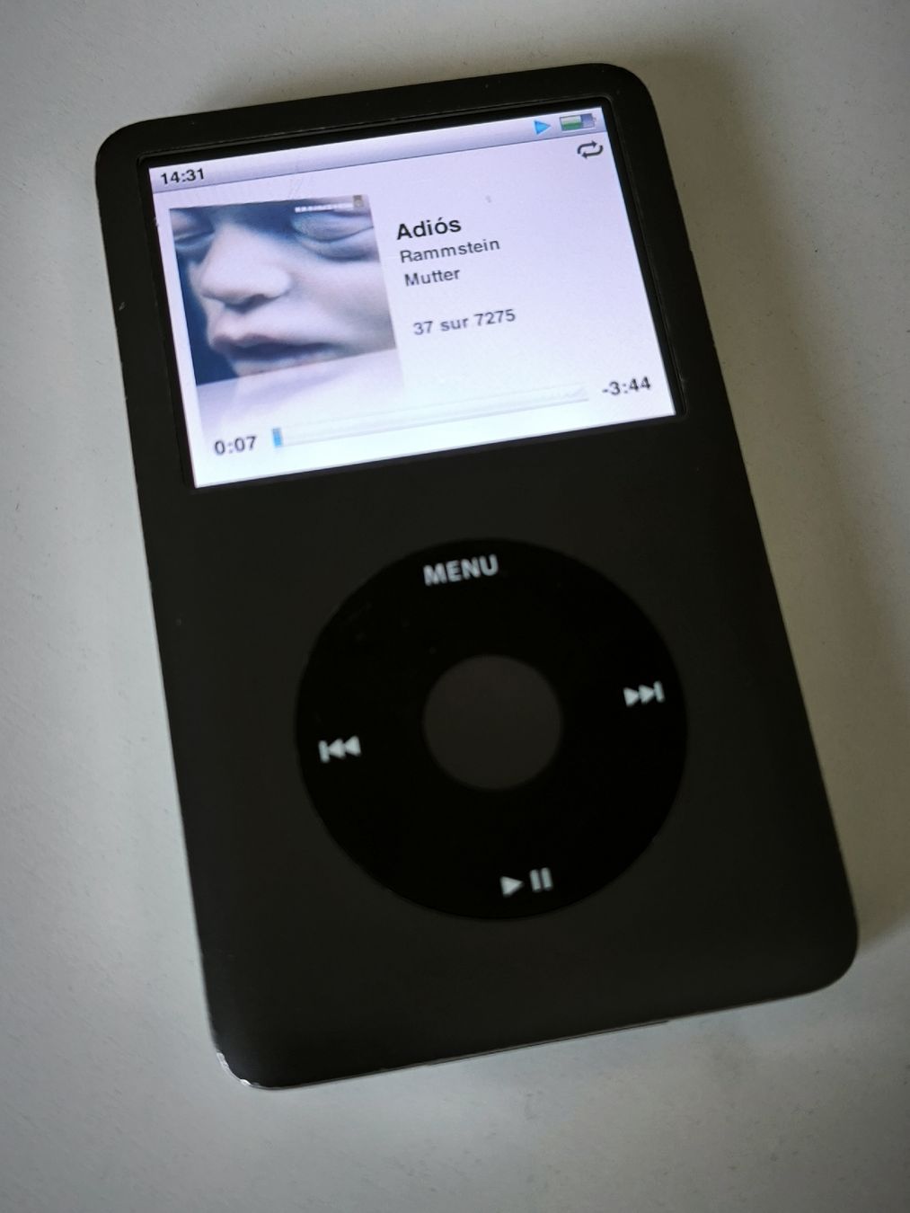 Apple Lecteur multimedia & Streamer: iPod Classic 160GB Noir – D'occasion à Riaz par vanucaptures 1