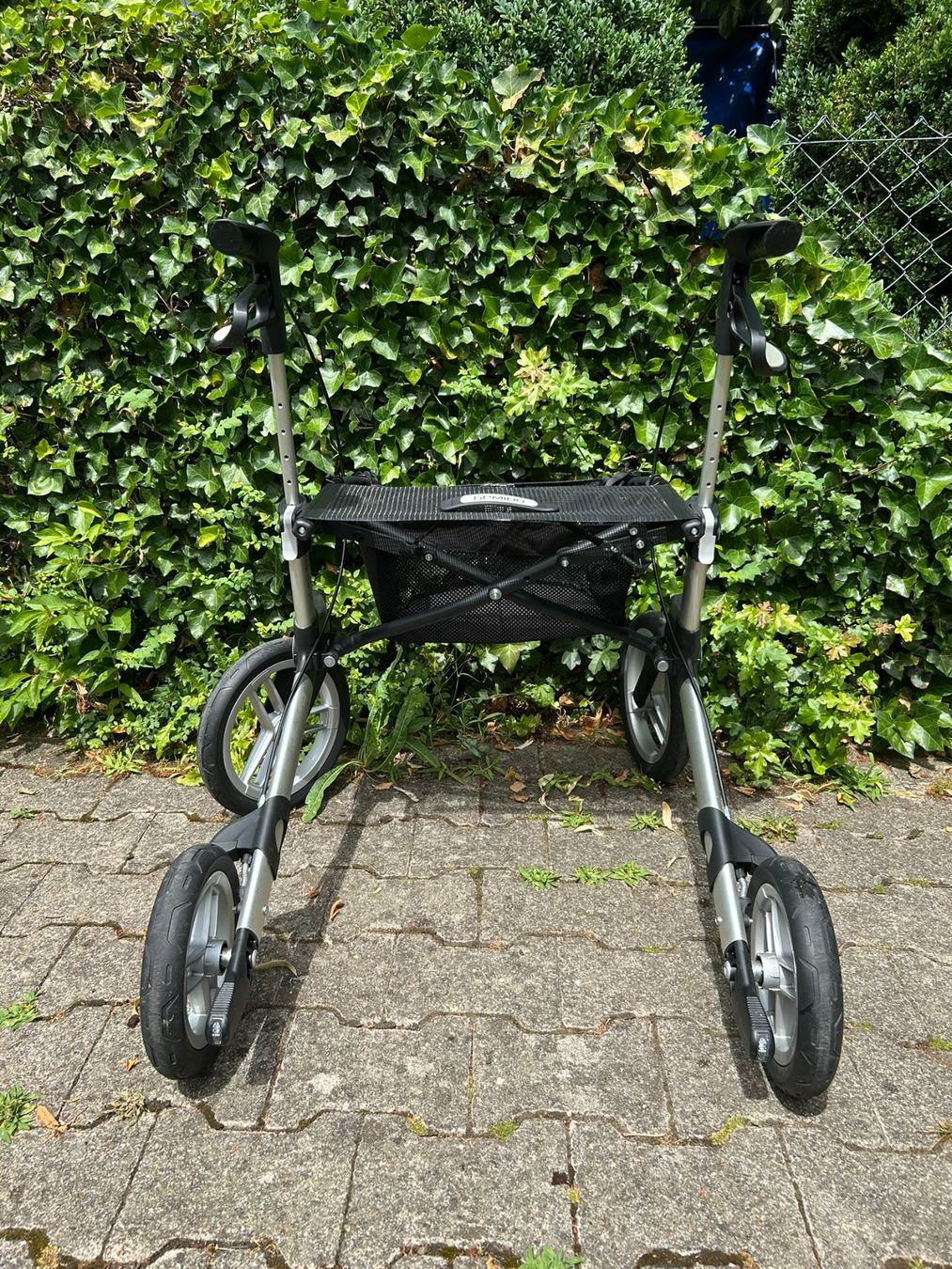 Gehhilfen: Outdoor Rollator mit All-Terrain-Räder – Gebraucht aus Gutenswil von eule555 1