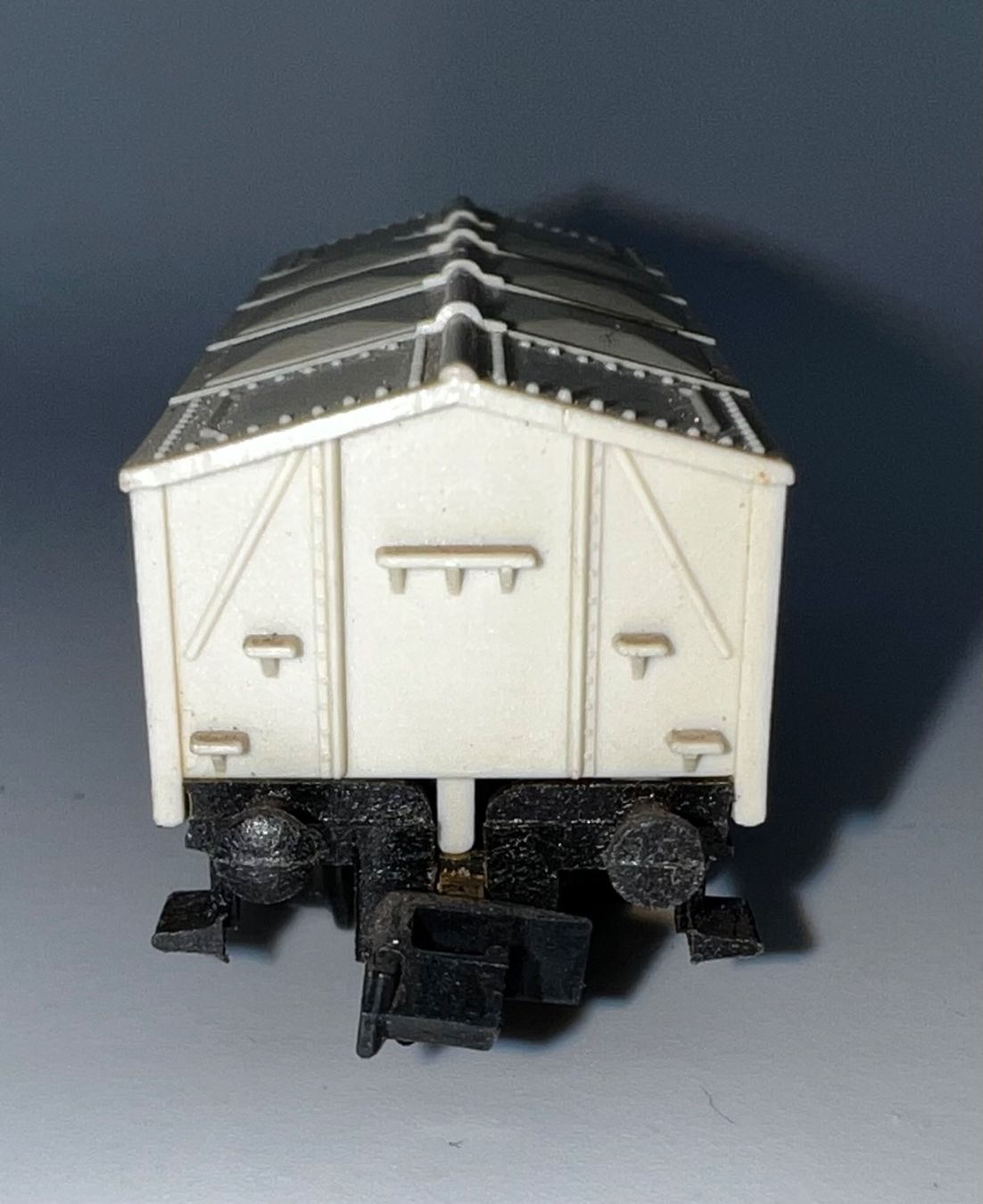 Arnold Modellini di ferrovie: Arnold N, Klappdeckelwagen (0421) – Usato da Basel venduto da jonnyhaas 2