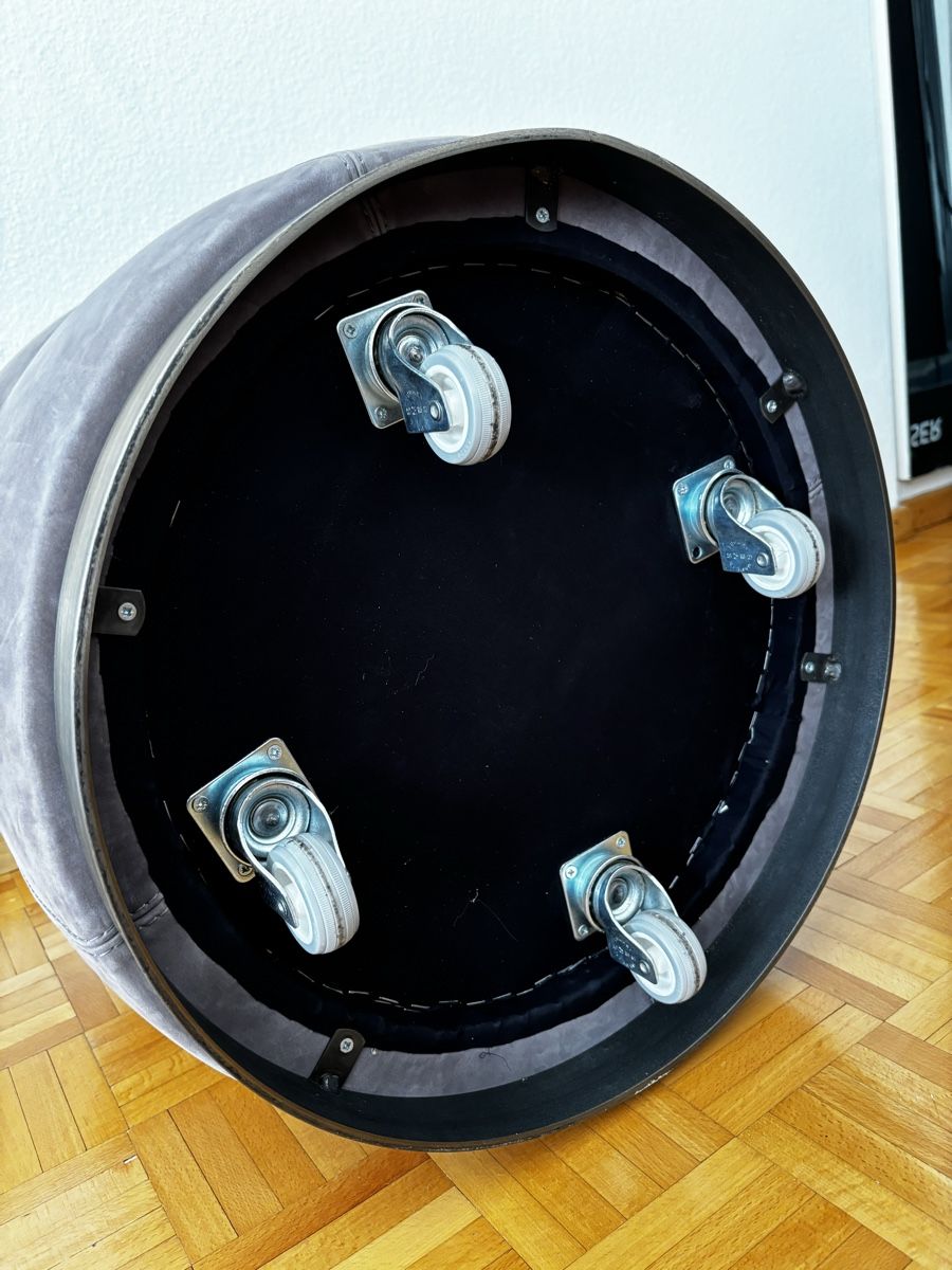 Tavoli: Round Side Table with Mirror Top and Wheels, 47cm – Nuovo (secondo la descrizione) da Zürich venduto da Jan_michael 5