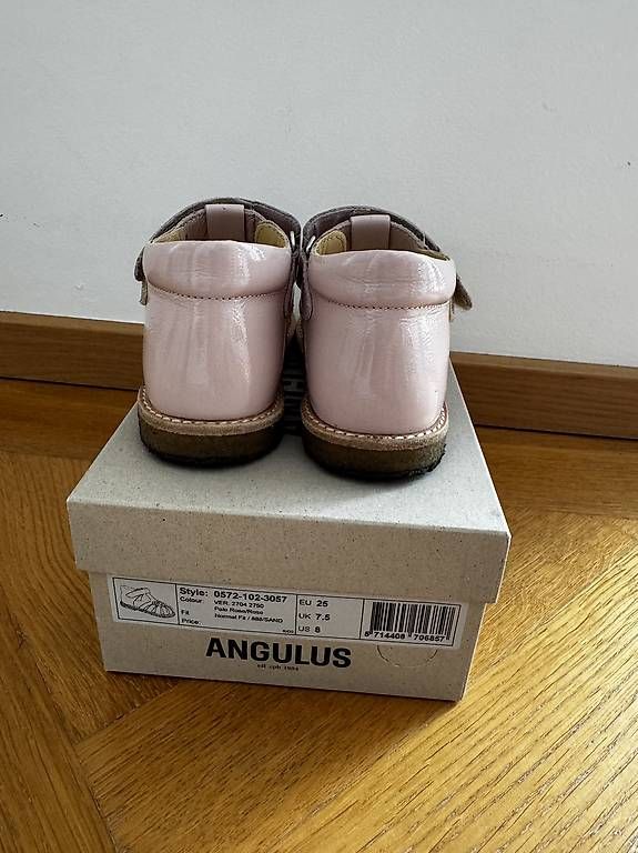 Scarpe per ragazze: Angulus Lack Sandalen - Grösse 25 – Usato da Zürich venduto da JumaRiku 2