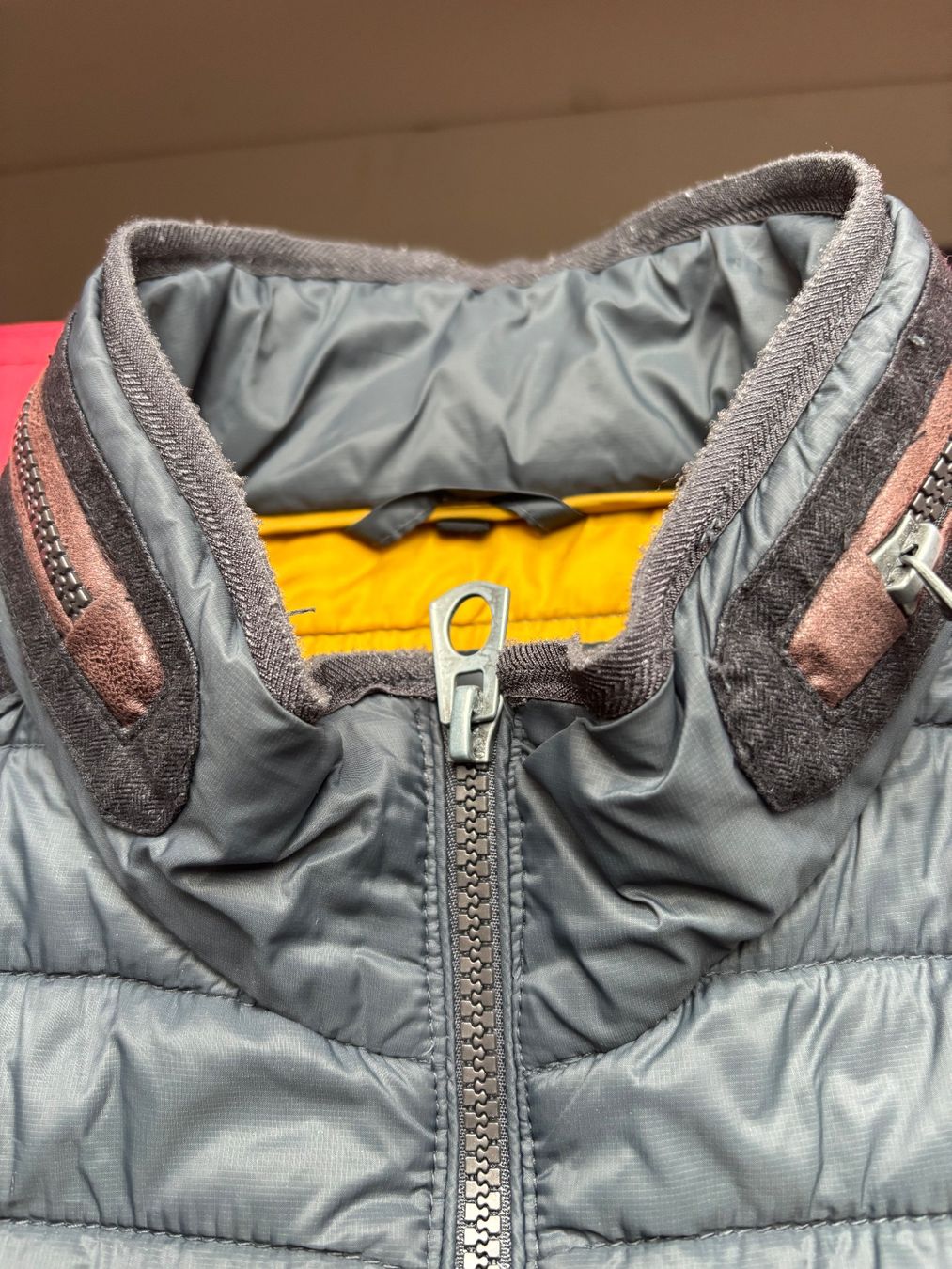 Giacche: Steppjacke Hybridjacke Globetrotter M Grau – Usato da Balsthal venduto da Uroby 7