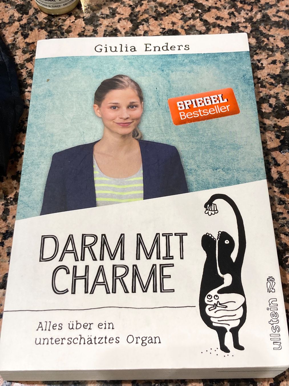 Bücher: Darm mit Charme - Giulia Enders – Gebraucht aus Frauenfeld von AlphaCentauri369