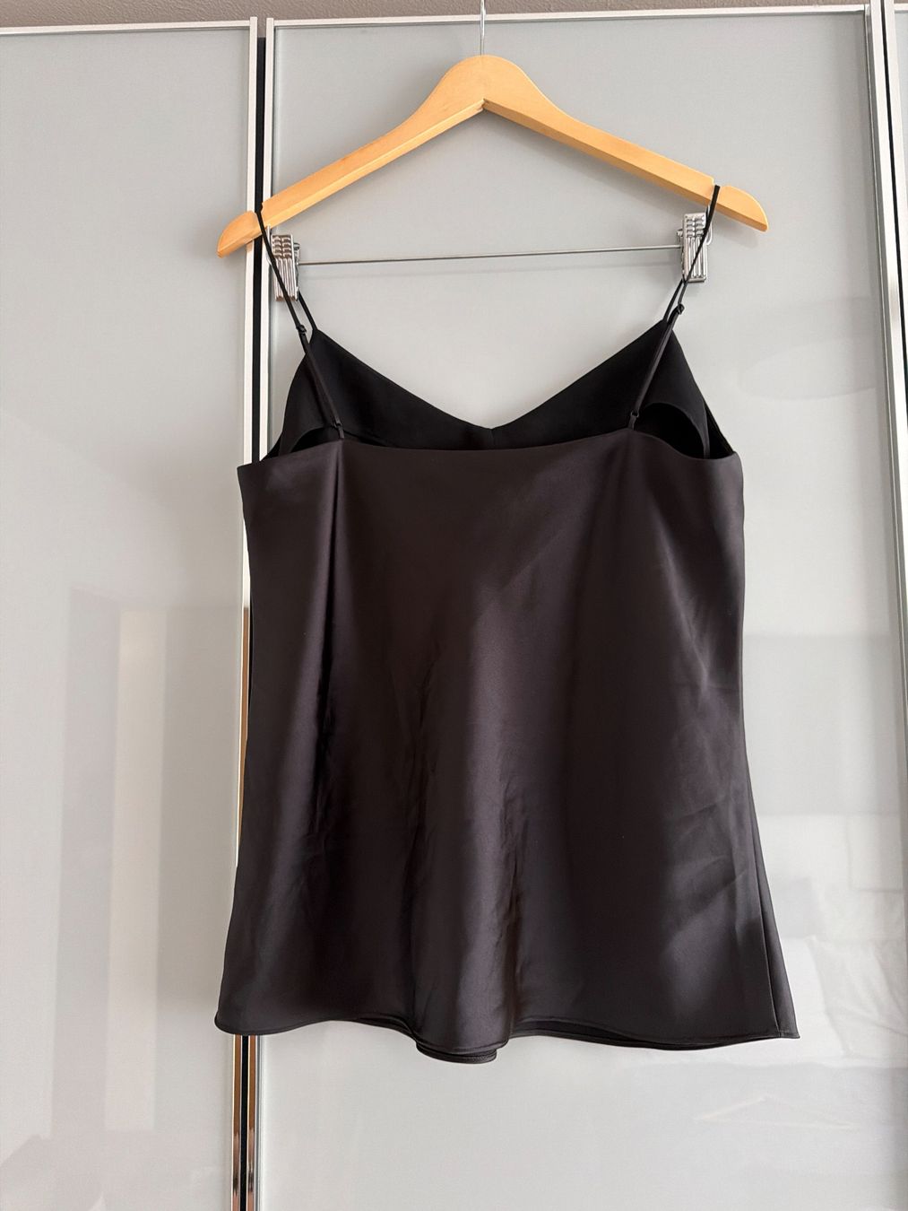 Top: Top Club Monaco – Usato da Dübendorf venduto da MariaS. 1