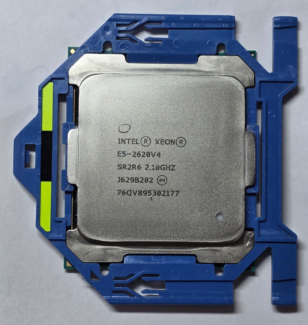 Intel Composants électroniques: Intel Xeon E5-2620V4 – D'occasion à Mels par Zeppelin08