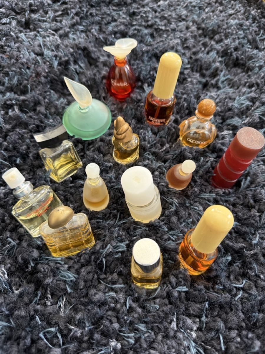 Profumi & Eau de Toilette: Parfum en miniatures – Usato da Hittnau venduto da Pat_yl7f 1