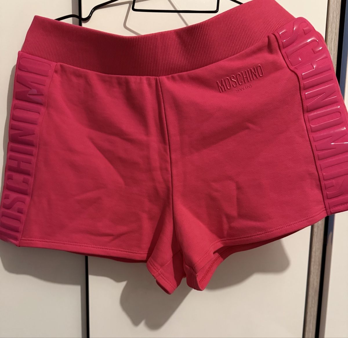 Lotti di vestiti: Lot shorts rose  – Nuovo (secondo la descrizione) da Genève venduto da tre_pr6f 1