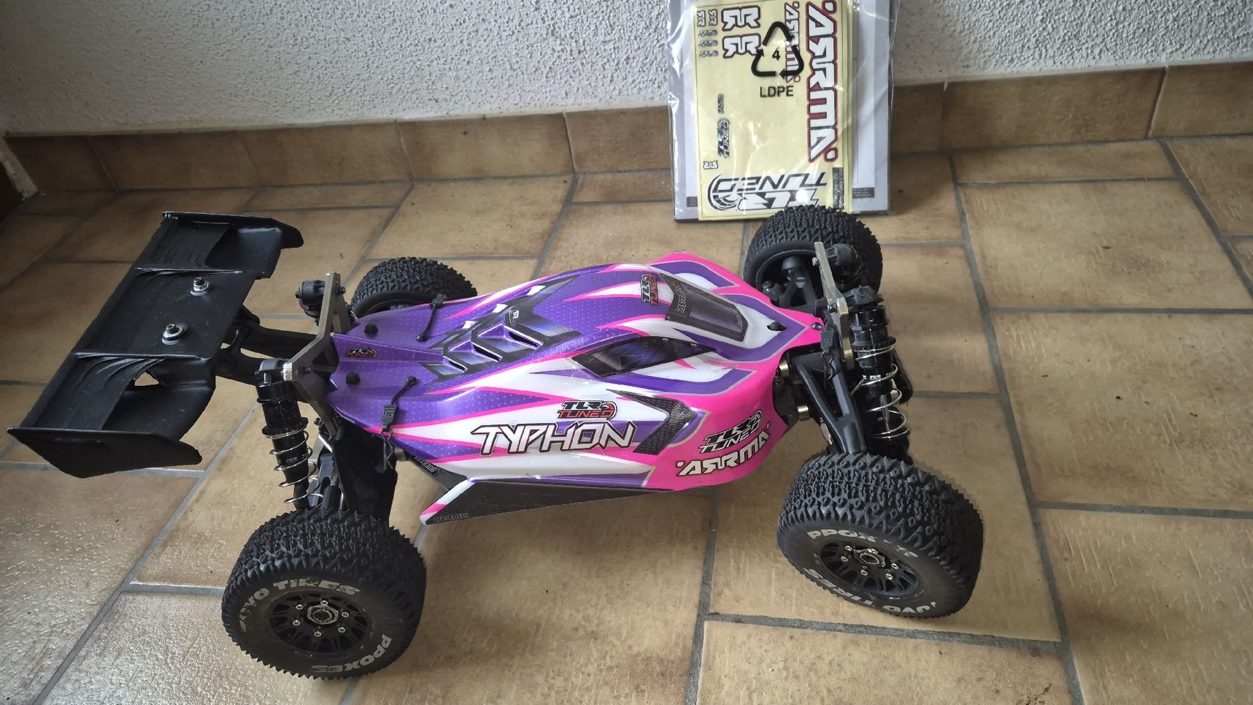 Arrma RC Modellbau: Arrma Typhon TLR tuned chassis  – Gebraucht aus Flühli LU von kgo_xmp8 4