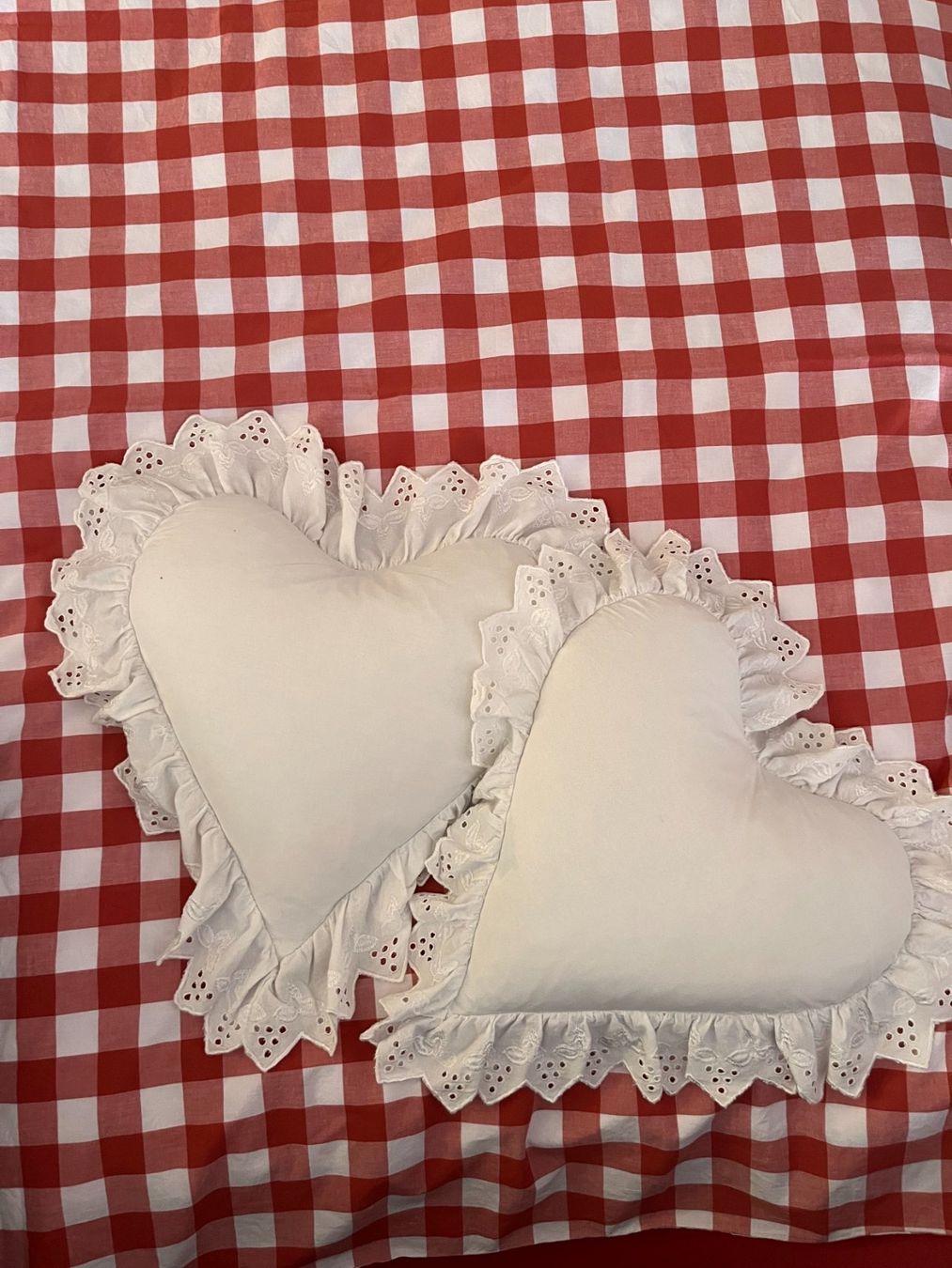 Kissen: Paire de coussins en forme de coeur – Gebraucht aus Pully von Artemisya 1