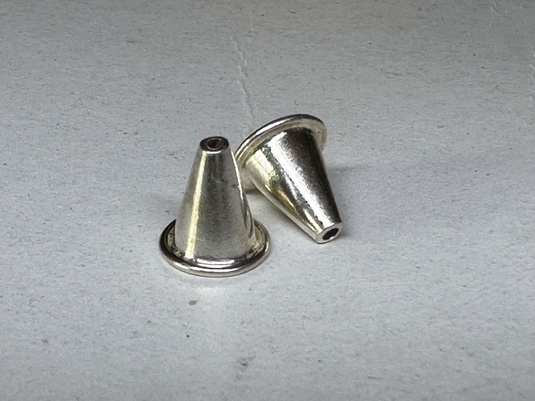 Perle (finte): 2 St. 925 Silber Schmuck Perlenkappen / Endkappen – Nuovo (secondo la descrizione) da Langenthal venduto da Seelenfreunde 2