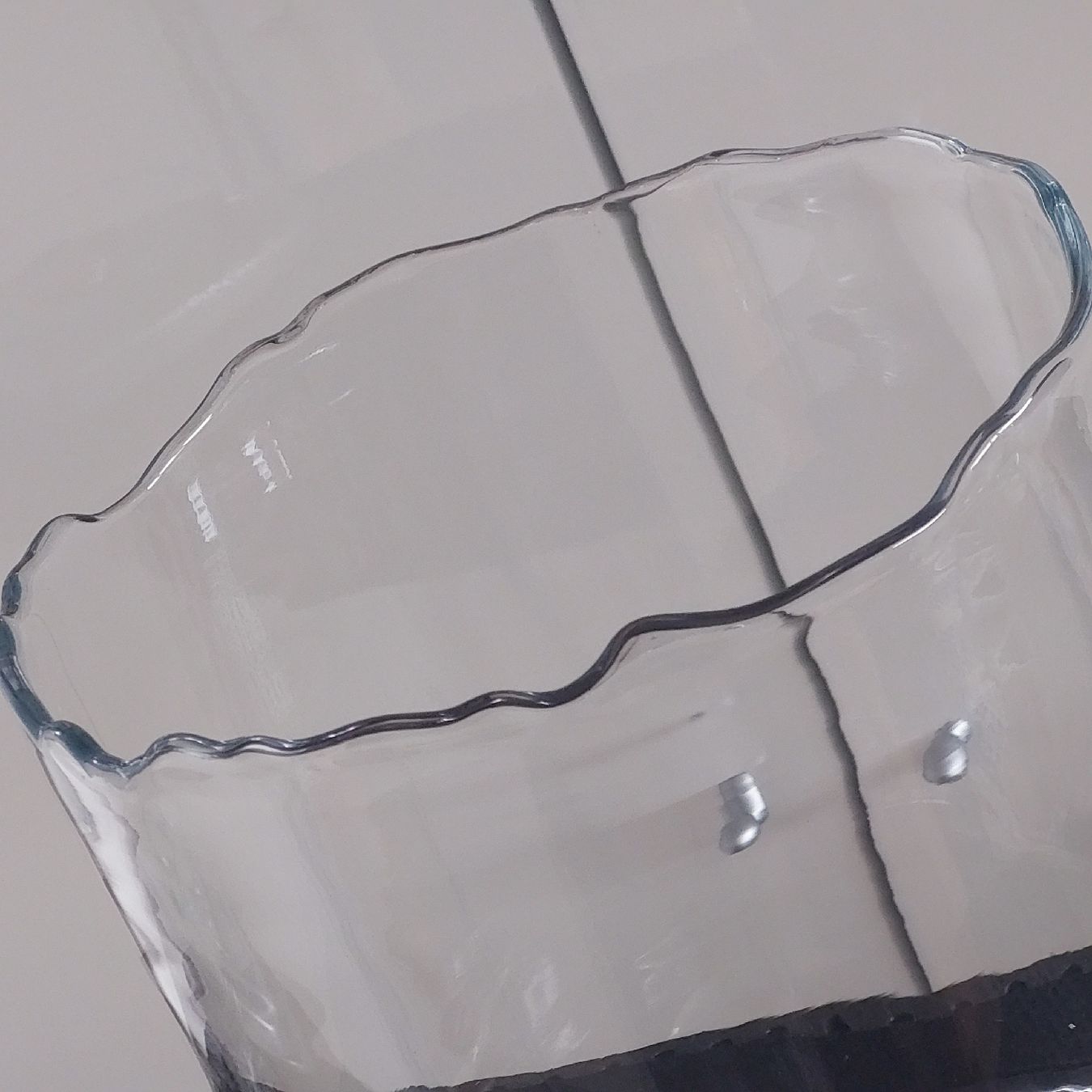 Vasi & Recipienti: Grosse, massive Blumenvase Höhe aussen 31cm – Usato da Kreuzlingen venduto da peugeotj9 4