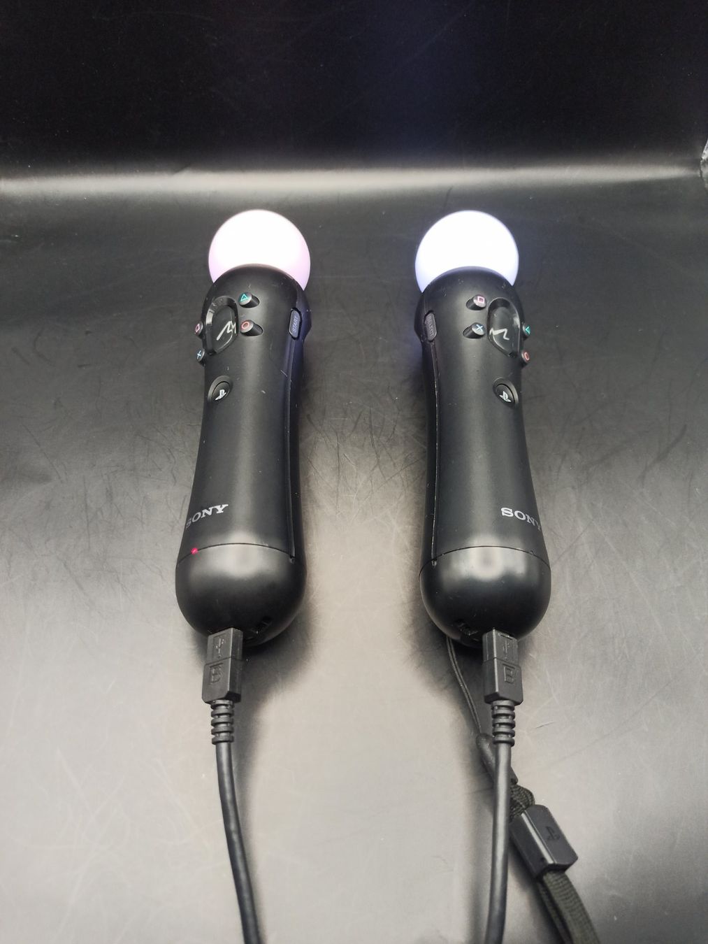 Sony Controller: 2x Original Sony PS Move Motion Controller / VR / PS4 / PS3 – Usato da Oberweningen venduto da mar_87mx
