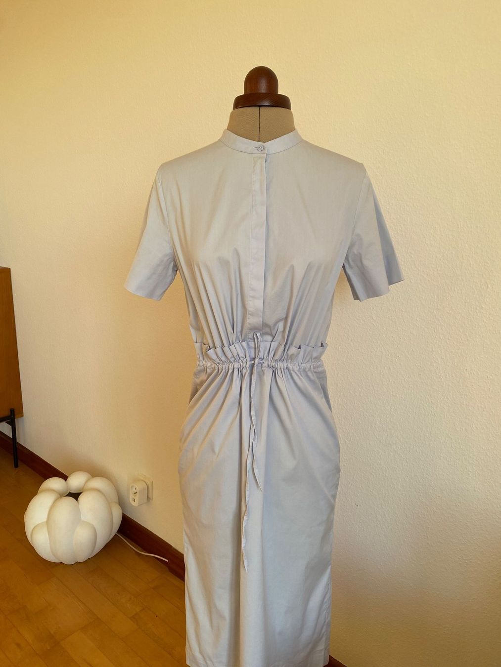 Cos Vestiti: Robe d'été bleu clair COS taille 36 – Usato da Basel venduto da Maria-Alexa 4