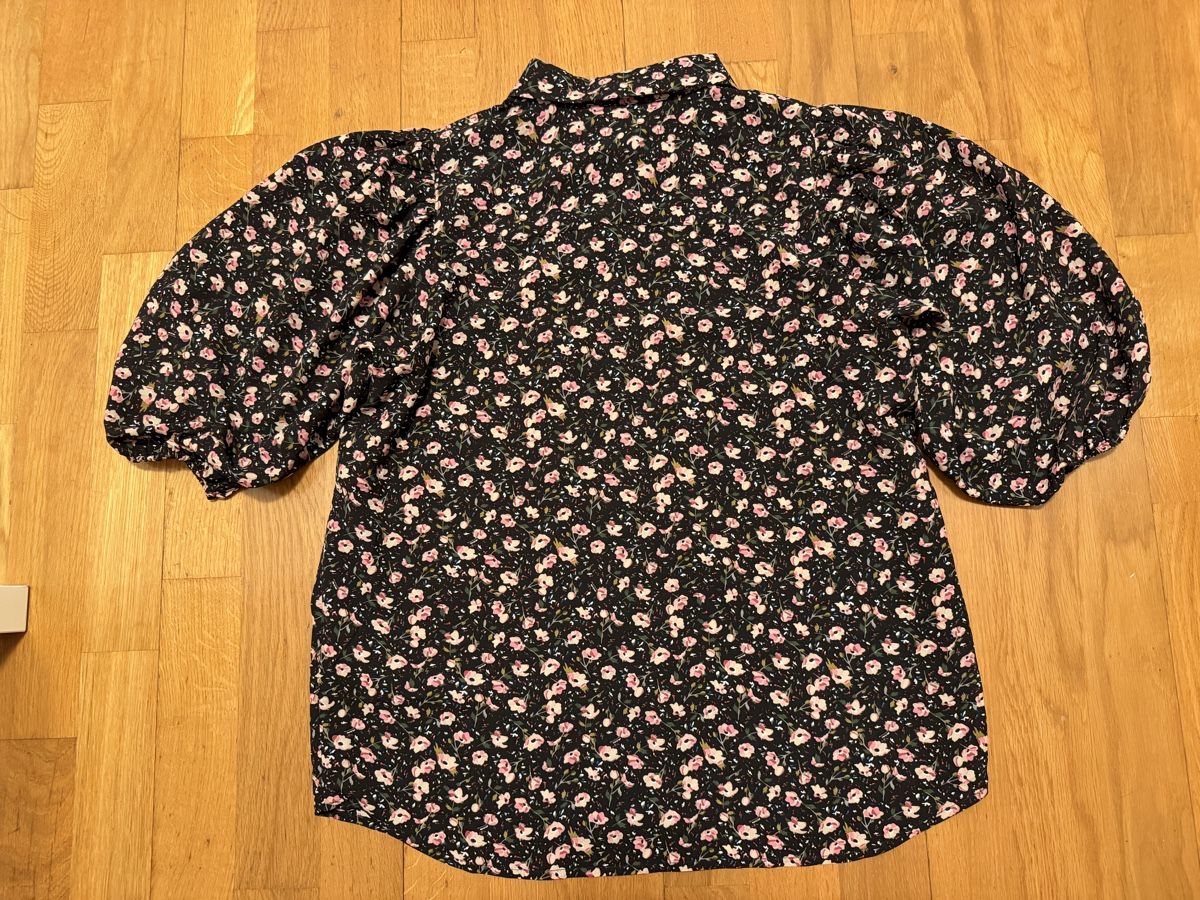 Camicette: move Bluse mit Blumenmuster, Grösse 38, Top Zustand! – Usato da Adliswil venduto da StephanieAnnina 5