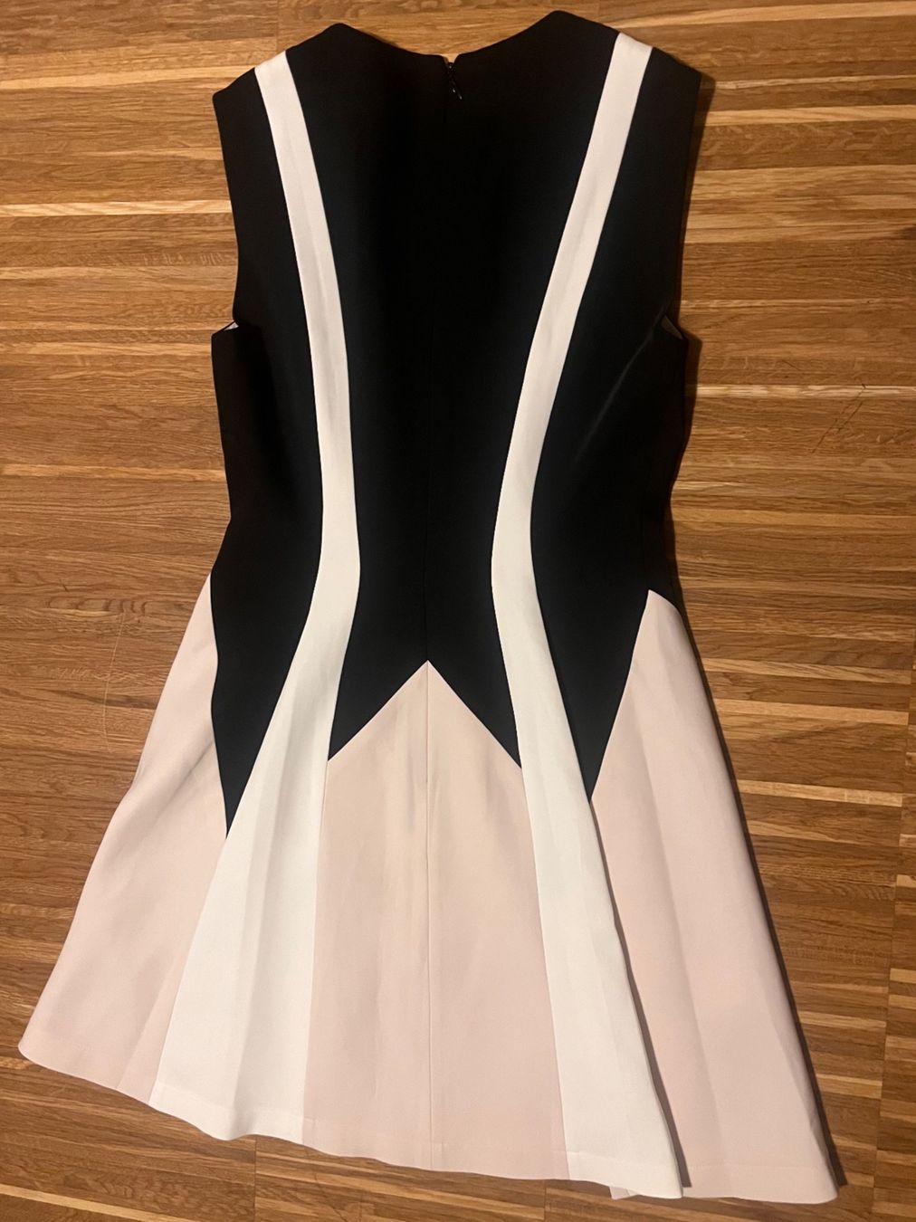Vestiti: BCBG Max Azria Kleid – Nuovo e nell'imballaggio originale da Zürich venduto da sar_ghn5 2