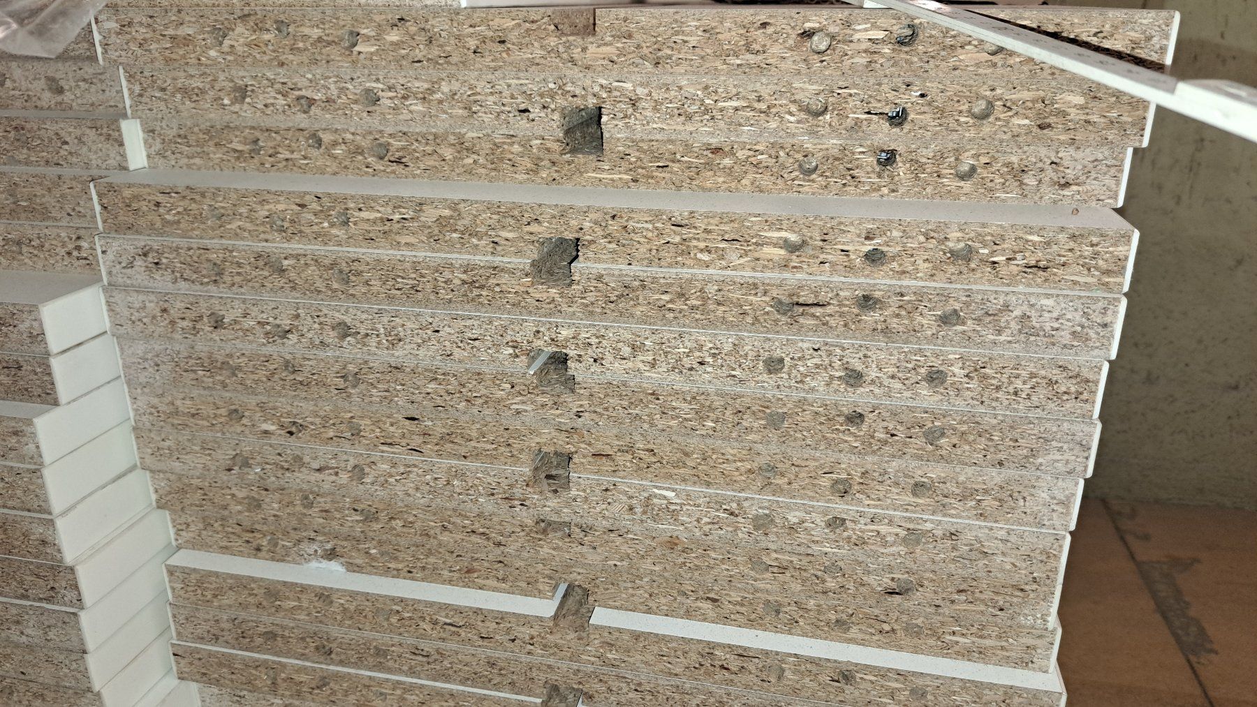 Articoli in legno: Posten weisse Holz Tablare – Usato da Diessenhofen venduto da Osio 1