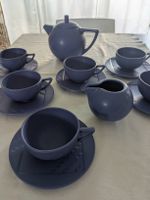théière, 6 tasses & sous-tasses et pot à lait