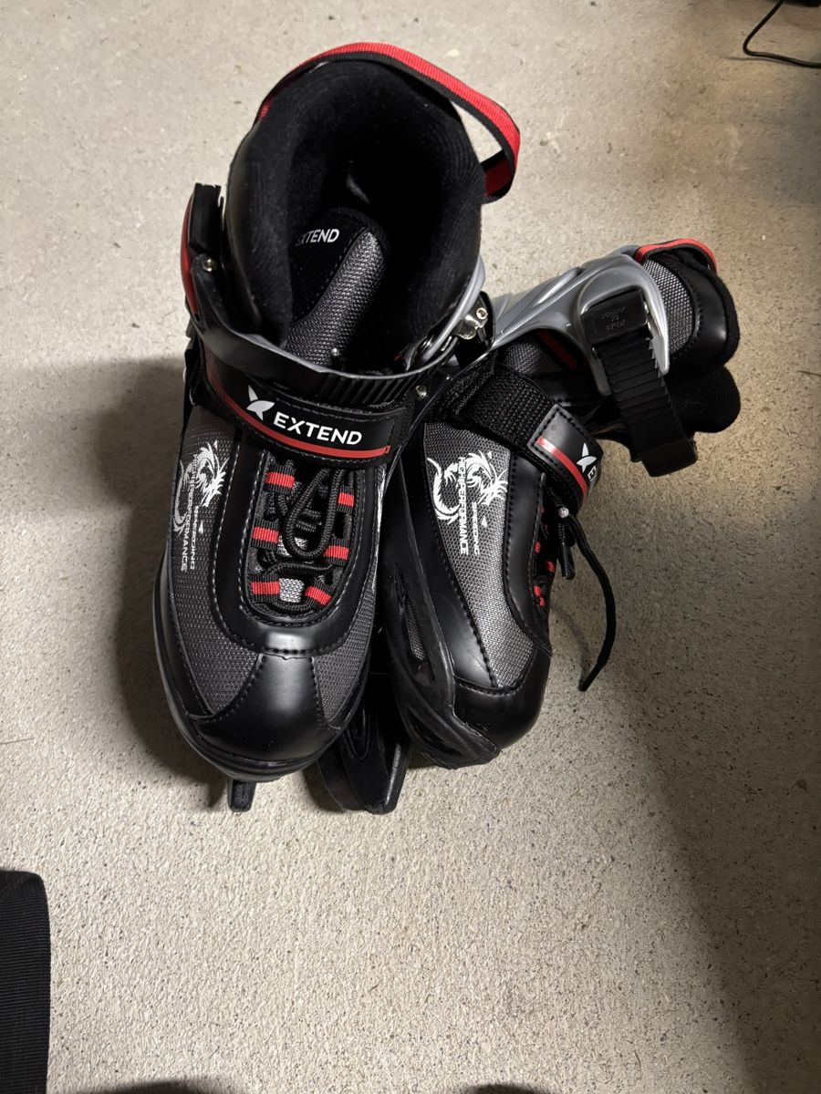 Schlittschuhe: Patin  à glace réglables 33-36 – Gebraucht aus Cossonay-Ville von seb_grizli 1