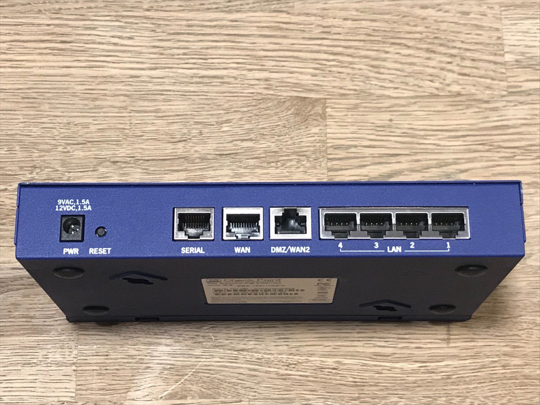 Firewall: Check Point VPN-1 Edge FireWall (Factory Reset) – Usato da Näfels venduto da Madresue 2