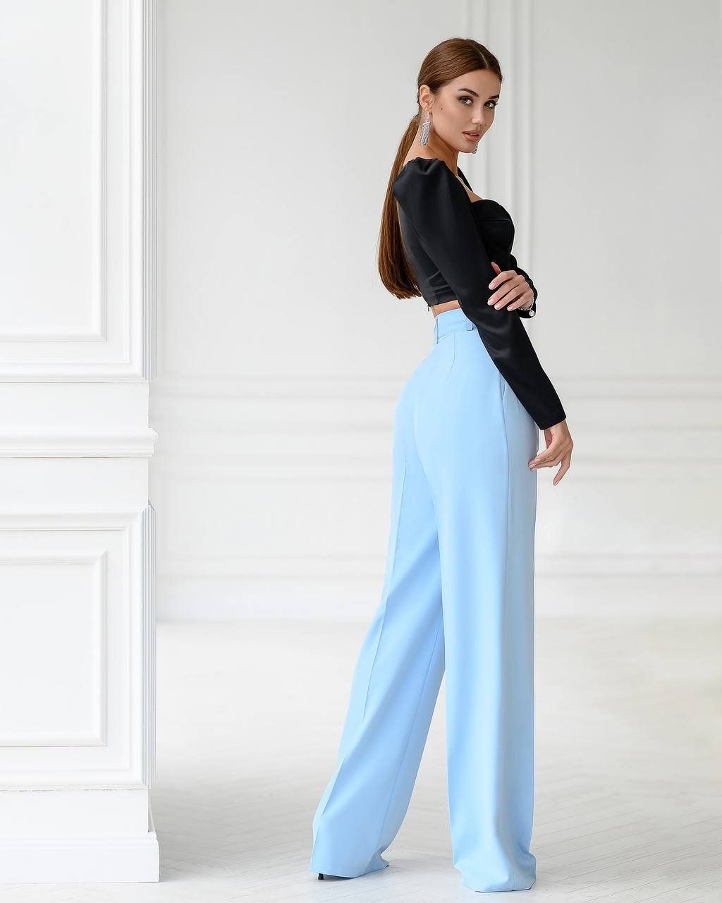 Pantaloni: Blue High Waisted Straight Pants Size: L – Nuovo e nell'imballaggio originale da Zürich venduto da Ms.Me-Fashion 1